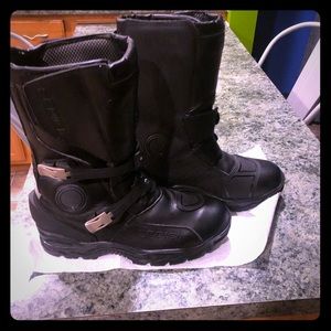 Black Motorcycle Boots